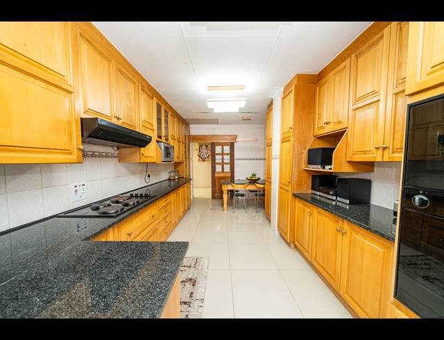 4 BEDROOM FREESTANDING FOR SALE IN FARRARMERE